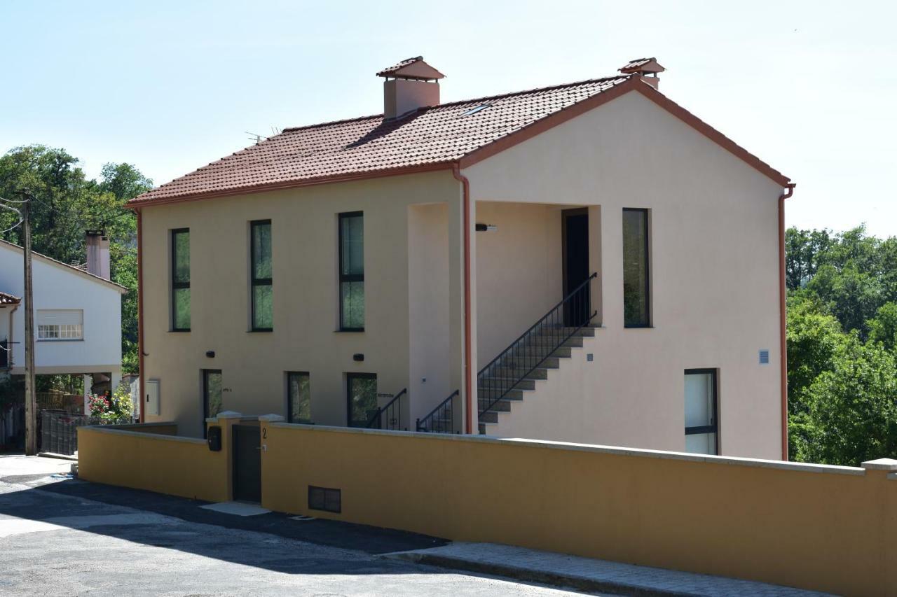 Apartamentos Compostela Lobios Exterior photo
